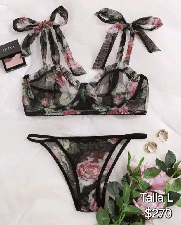 Conjunto negro com flores Talla L