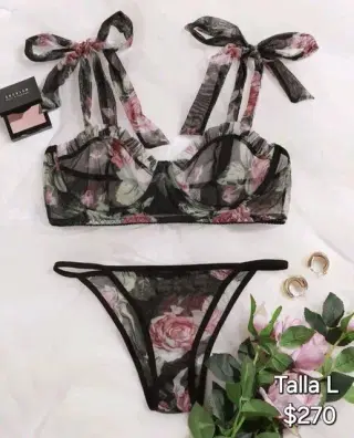 Conjunto negro com flores Talla L