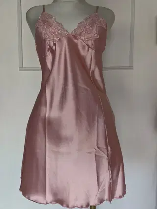 Pijama de satín Rosa talla L