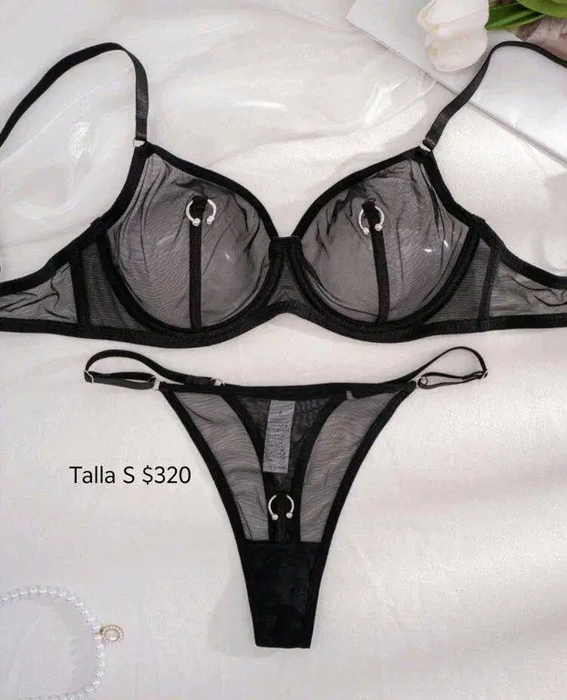 Conjunto negro transparente con aretes talla S