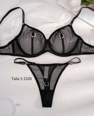 Conjunto negro transparente con aretes talla S