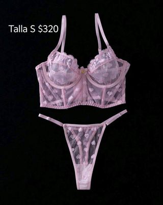 Conjunto color rosa con corazones talla S
