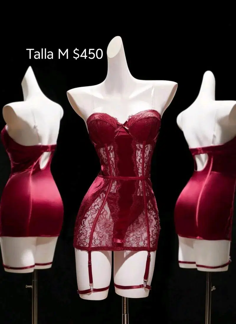 Vestido con liguero y tanga color tinto talla M