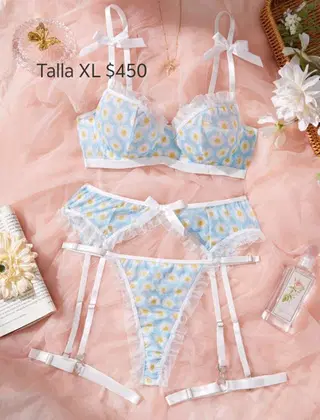 LIguero color celeste con flores blancas talla XL