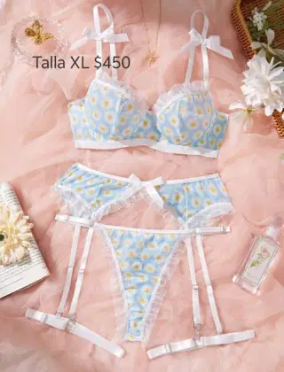 LIguero color celeste con flores blancas talla XL